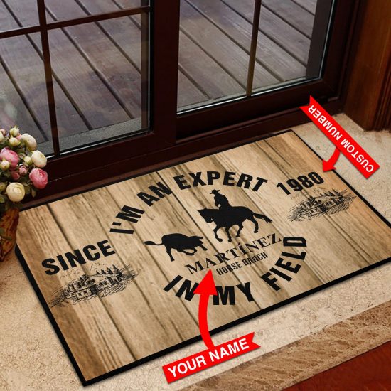 Personalized Cutting horse I'm An Expert In My Field Custom Name Doormat Welcome Mat