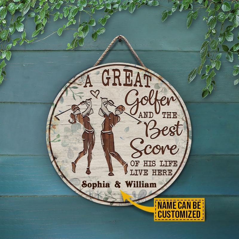 Personalized Golf Floral Couple Golfer Best Score Live Customized Wood Circle Sign