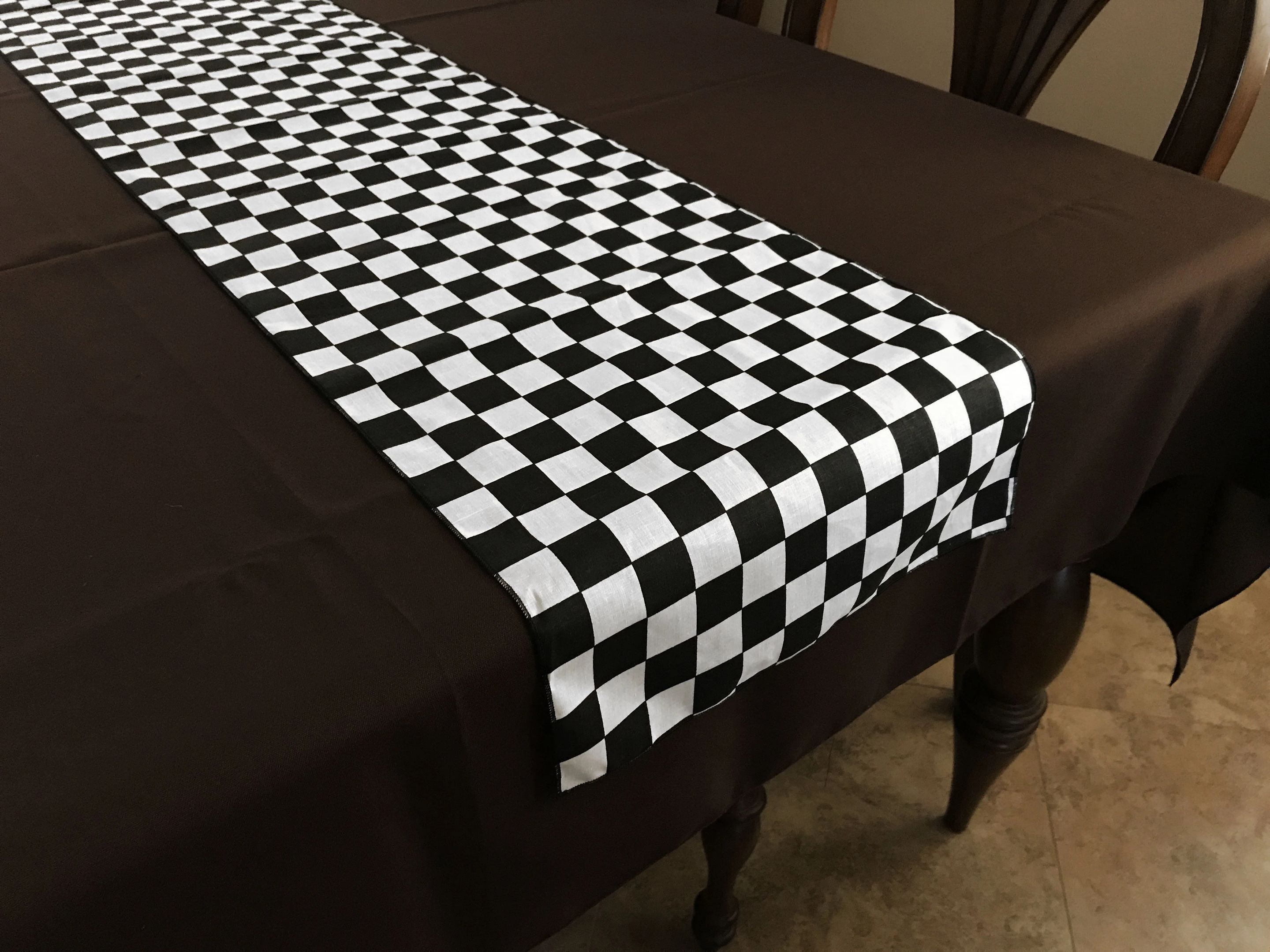 printed table runner background checkerboard white black 4263 scaled