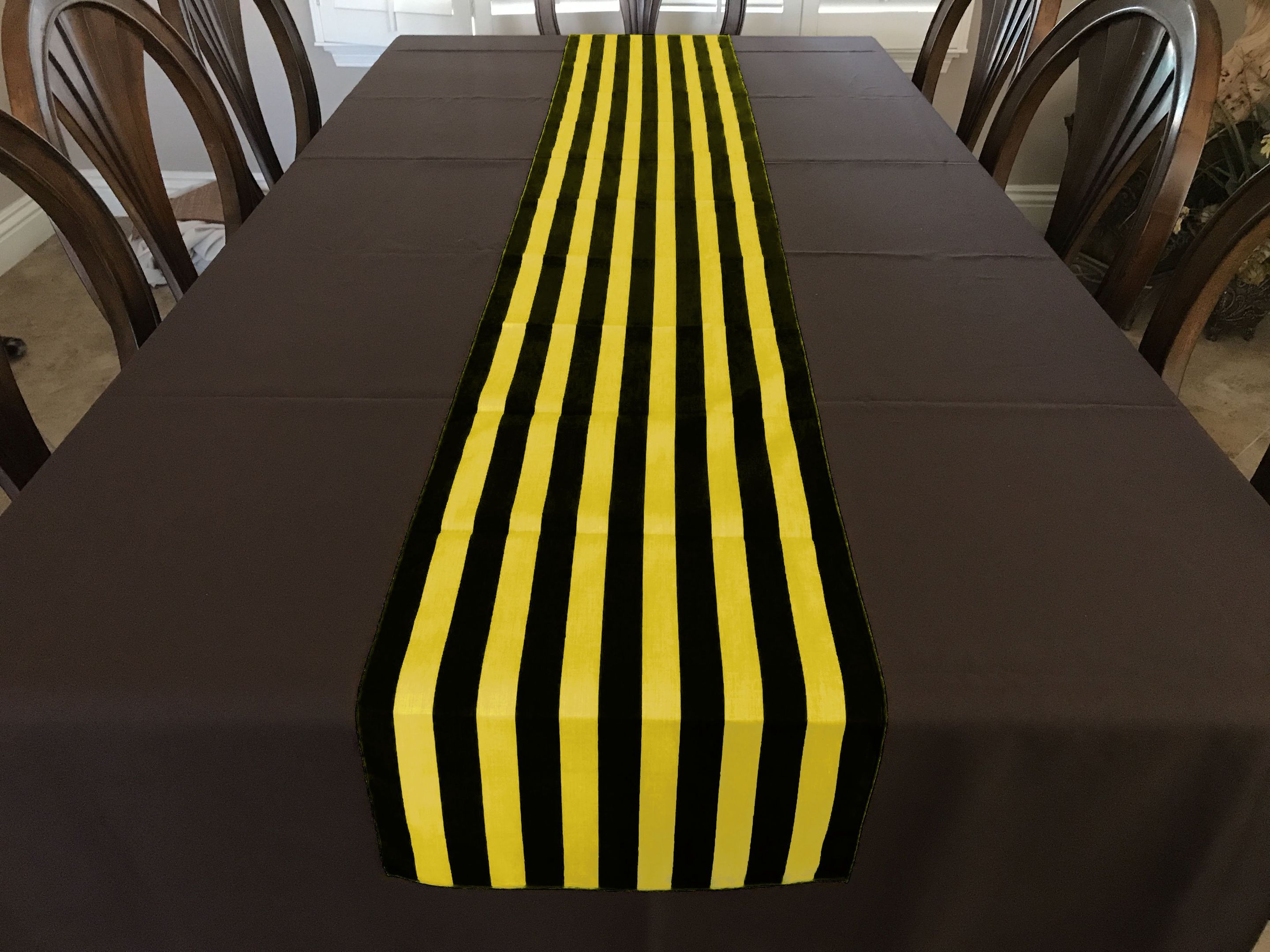 printed table runner background stripes yellow and black 7838 scaled