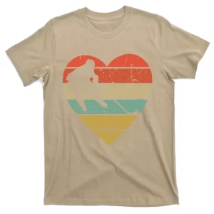 Ice Hockey Player Vintage Design Retro Skate Heart Sport Fan Great Gift T-Shirt