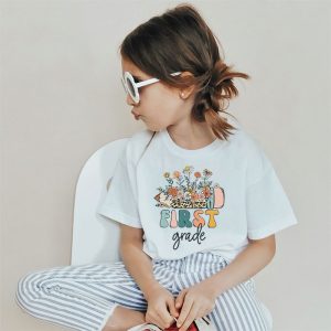 Retro Floral First Grade Vibes Back To School Teachers Kids T-Shirt