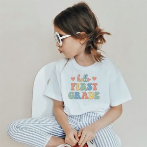 First Day Of School Retro Hello First Grade Back To School Cute Gift T-Shirt 4