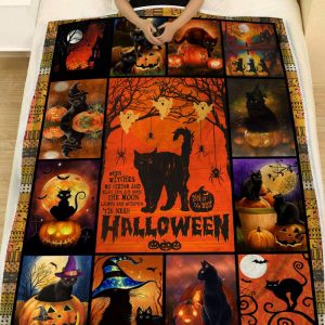 Black Cat Halloween Fleece Blanket