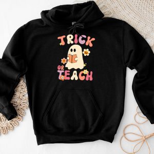 Groovy Halloween Trick or Teach Retro Floral Ghost Teacher Hoodie