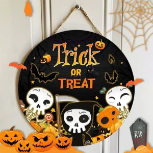 Trick Or Treat Halloween Round Wood Sign