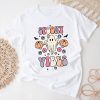 Groovy Halloween Spooky Vibes Retro Floral Ghost Costume T-Shirt