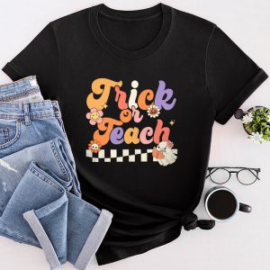 Halloween Teacher Shirts Groovy Halloween Trick or Teach Retro Floral Ghost Perfect Teacher T-Shirt