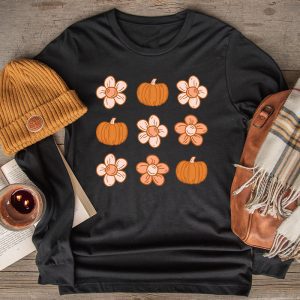 Cute Halloween Shirts Retro Groovy Halloween Fall Hippie Pumpkin Floral Perfect Longsleeve Tee