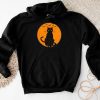 Vintage Scary Halloween Black Cat Costume Retro Moon Cat Mom Hoodie