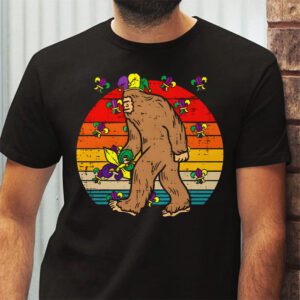 Bigfoot Mardi Gras Sasquatch Funny Men Kids Gift Tee T Shirt 2 4